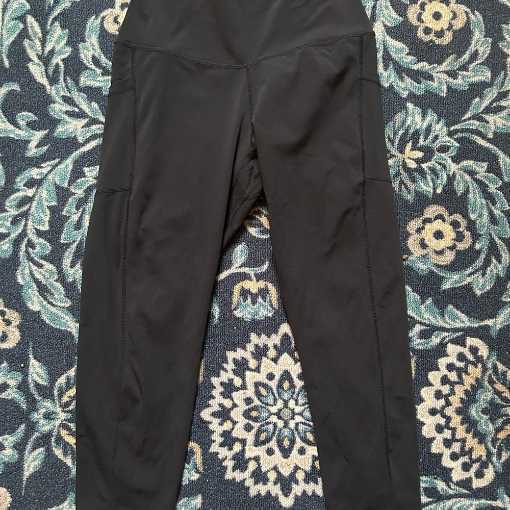 Amazon Black Ankle & Cropped Pants
